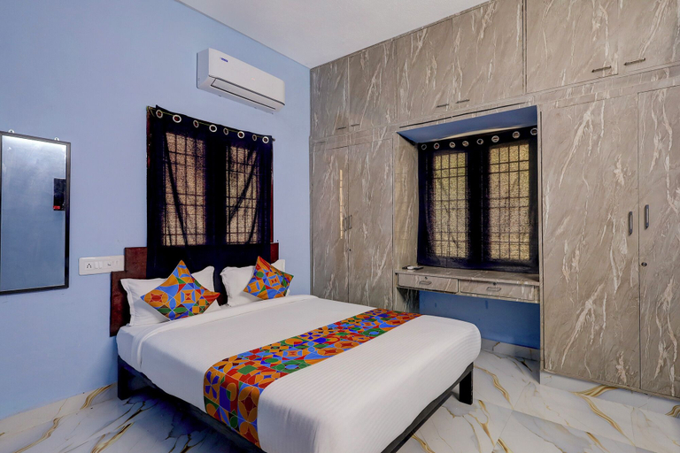 Room 3, FabHotel Dream Inn - Mogappair East, Chennai