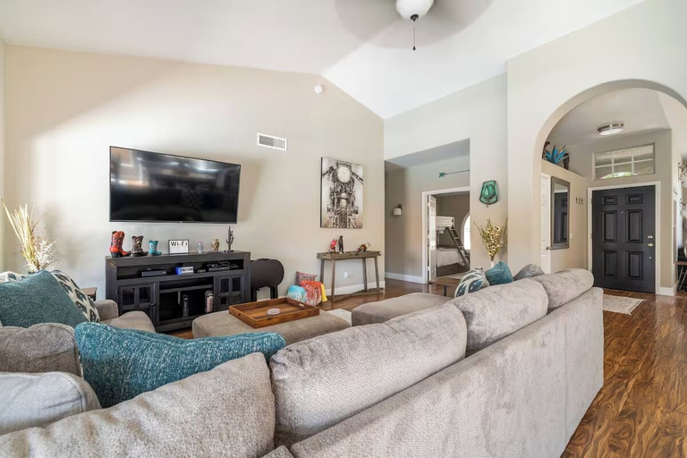 Living area 4, Cave Creek Gem - Heated Pool, Maricopa