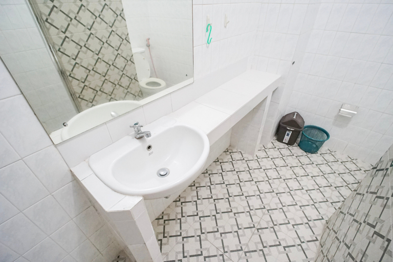Bathroom 5, Griya Pawiyatan Guest House Jogja, Yogyakarta