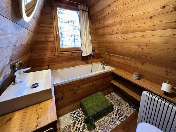 Bathroom 2, Residence Le Flocon Ii, Hautes-Alpes