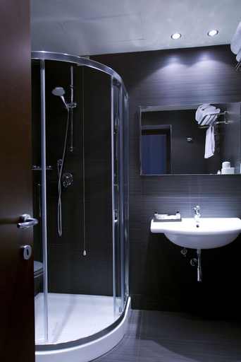 Bathroom 4, c-hotels Club, Florence