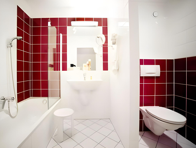 Bathroom 2, Strandhotel Alte Donau, Wien