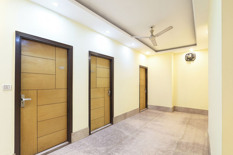 Lobby 3, Fabhotel Golden Gate Deluxe, Delhi