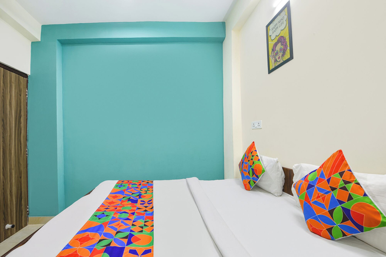 Room 3, Via Anmol Residency, Delhi
