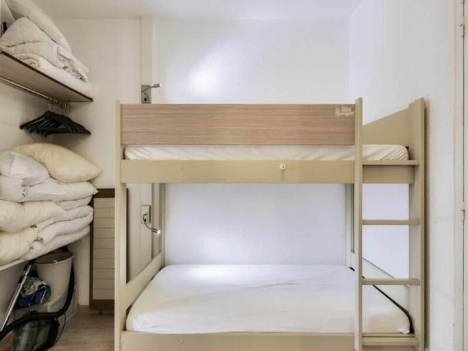 Bedroom 3, Saint Raphael Valescure Residence, Var