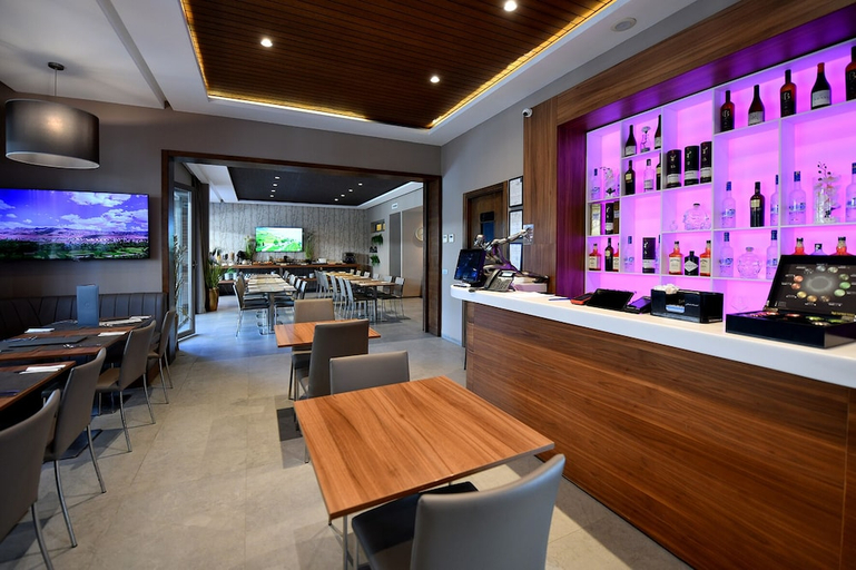 Food & Drinks 5, Ocean Park Hotel, Premium Suites & Wellness, Casablanca