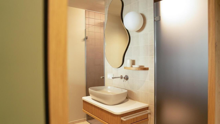Bathroom 5, Wald.Weit Rheingau Hotel und Retreat, Rheingau-Taunus-Kreis