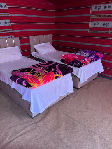Bedroom 2, saleem with jeep tour, Quaira
