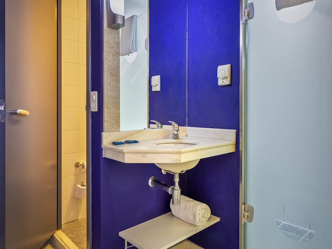 Bathroom 3, Ibis Budget SP Centro Sao Joao, São Paulo