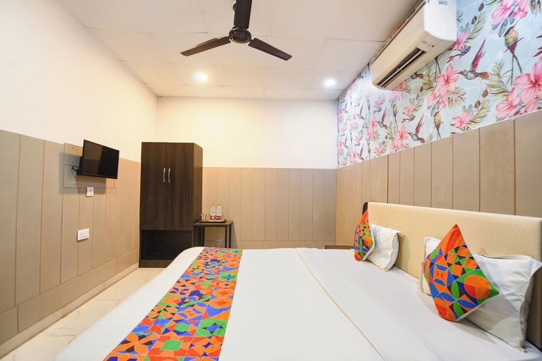 Room 3, Fabhotel Impression, Delhi
