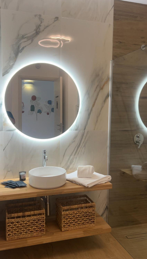 Bathroom 1, La Tana del Furlo, Pesaro E Urbino