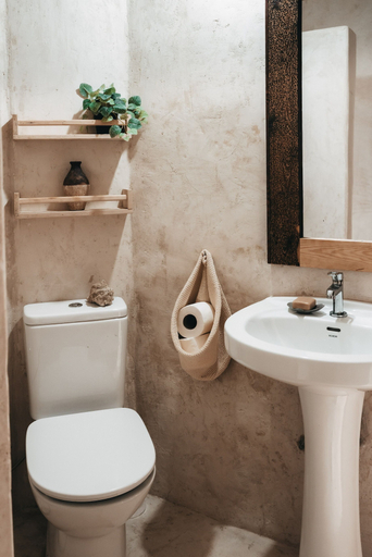 Bathroom 4, Surfiscamp