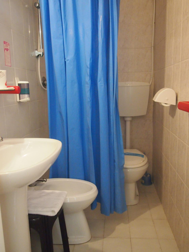 Bathroom 3, Hotel Aurora, Livorno