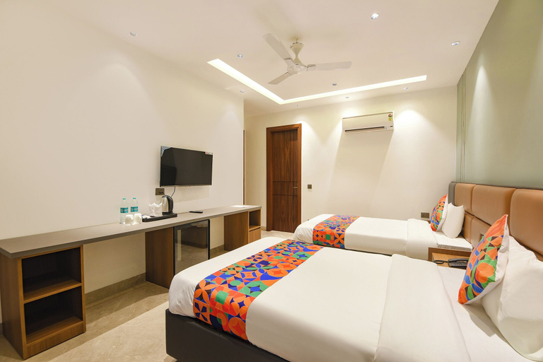Room 2, FabHotel Ivory Leaf- Nr Artemis Hospital Gurgaon, Gurgaon