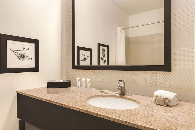 Bathroom 4, Country Inn & Suites by Radisson, Conyers, GA, Rockdale