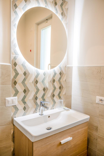 Bathroom 2, Agriturismo l'Ovile, Latina