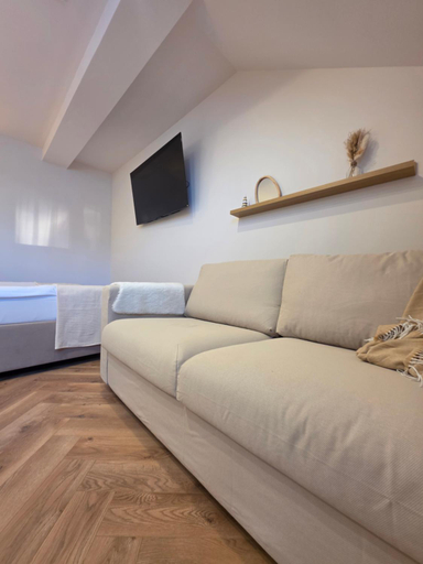 Shared lounge/TV area, Nowotarska 25, Tatra