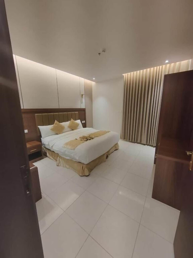 Room 3, Golden New Mahayel