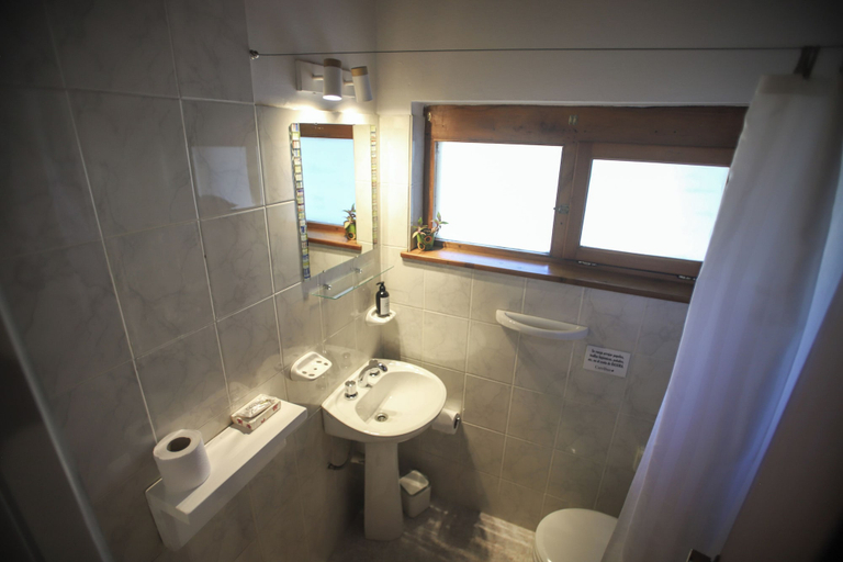 Bathroom 2, Hostería & Apart Hotel Carelhue, Bariloche