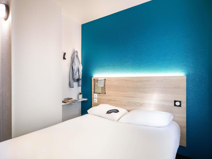 Bedroom 2, hotelF1 Chaumont renove, Haute-Marne
