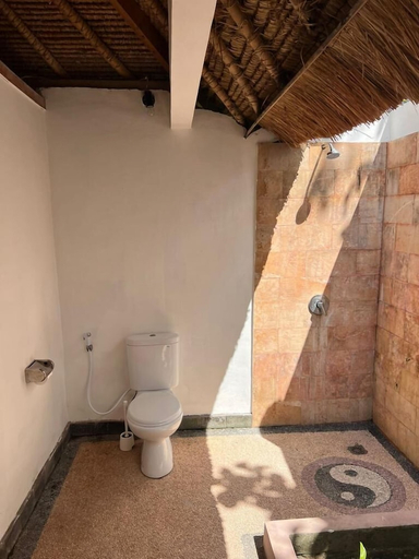Bathroom 3, Tiki Lodge Lombok, Lombok