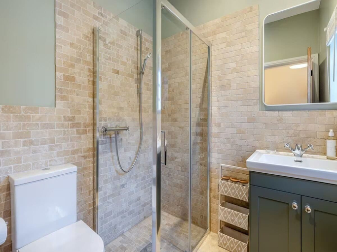 Bathroom 3, Cheshire Barns, Cheshire West and Chester