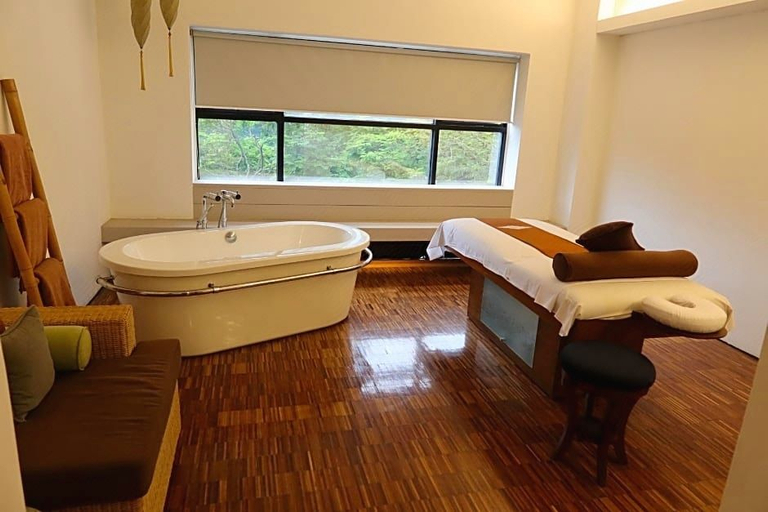 Bathroom 3, Alia Premier KLCC, Kuala Lumpur