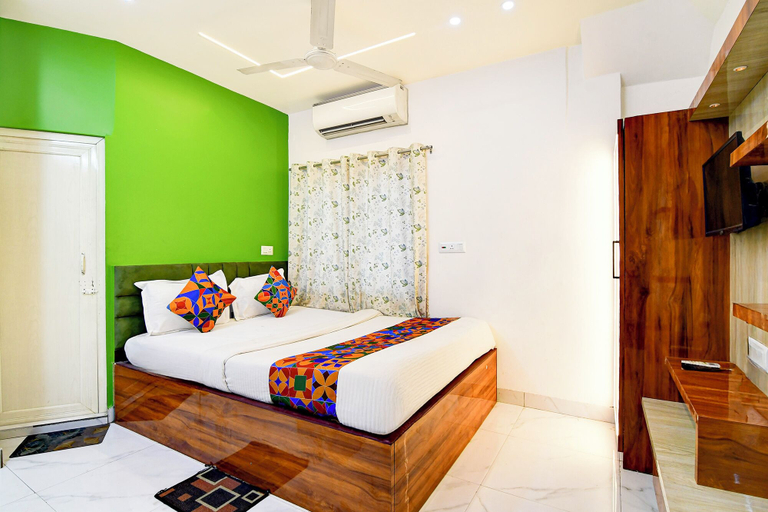 Room 3, Via Rajdanga Retreat, South 24 Parganas