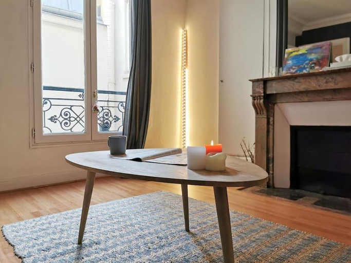 Others 5, Calm APT 45m2 /elevator/50m to metro Saint Paul, Paris