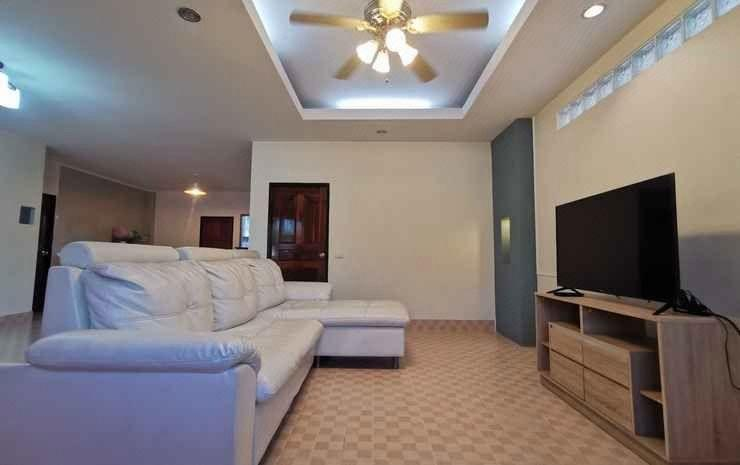 Bedroom 2, Two Fifty Nine Resort, Si Racha