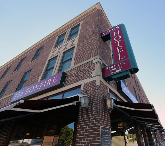 Exterior & Views, Arrow Hotel, Custer