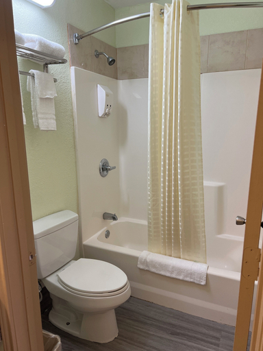 Others 4, Budget Inn, Lavaca