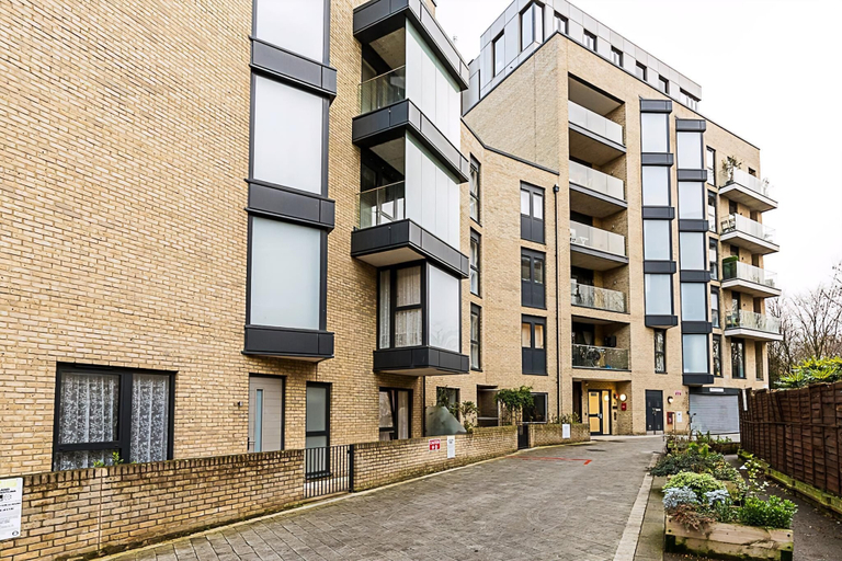 Exterior & Views 2, Spacious and Trendy Shoreditch Flat, London