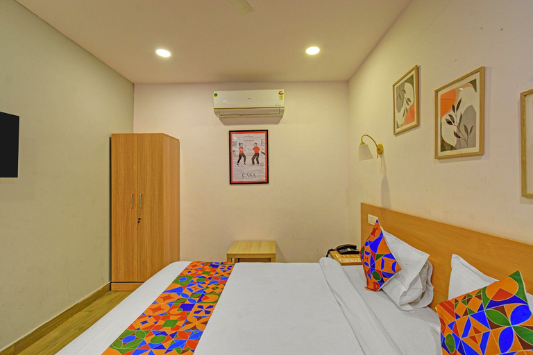 Room 2, Fabhotel Casa Grand Himayathnagar, Hyderabad