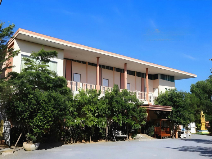 1, Siriburi Resort, Khanom