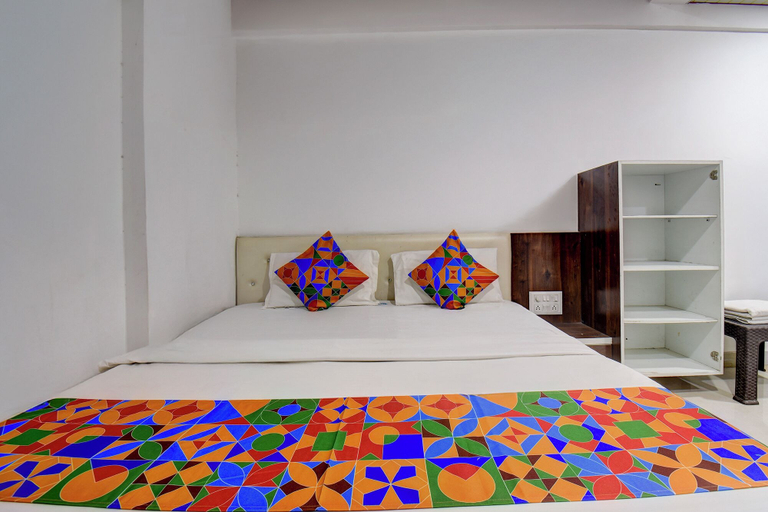 Room 2, Fabhotel Aachal Executive, Pune