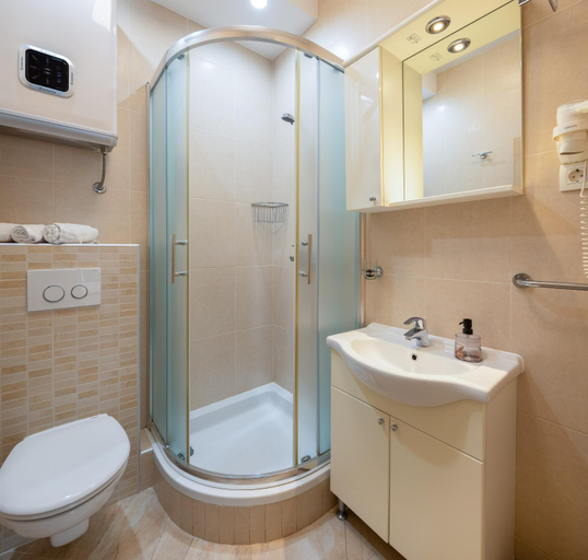 Bathroom 3, Sunny Central Apartments, Makarska