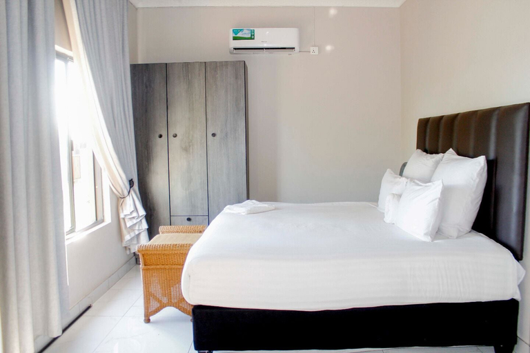 Room 2, Tou Safari Lodge, Livingstone