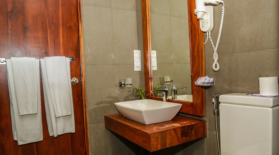 Bathroom 5, Oak Ray Heritage Hotel, K.F.G. & G. Korale