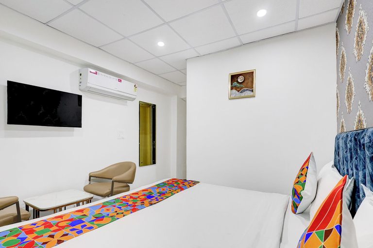 Room 4, Fabhotel 18, Amroha