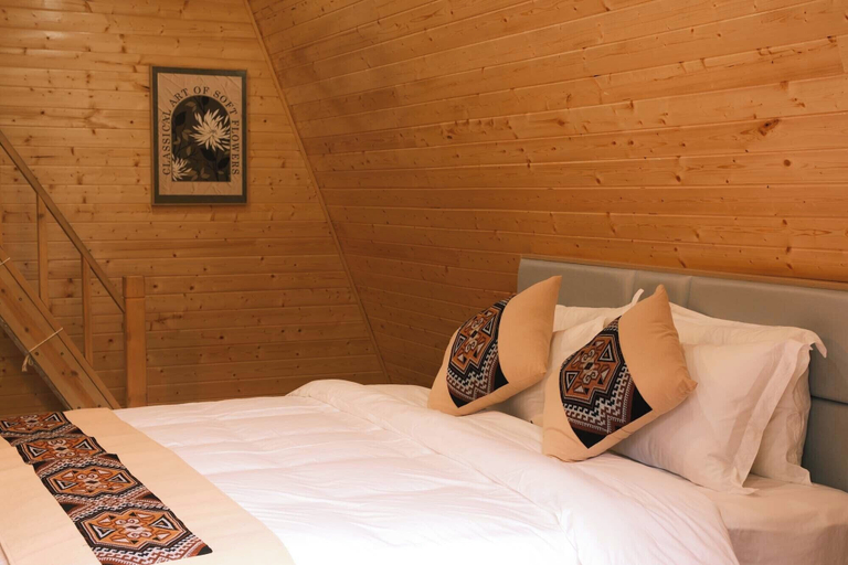 Room 5, White Magpie Mountain Residence, Enshi Tujia and Miao