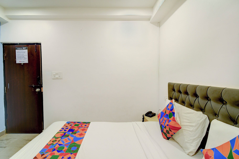 Room 5, Fabhotel Wild Wings Gachibowli, Hyderabad