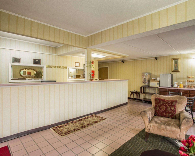 Public Area 2, Econo Lodge Inn And Suites, Kershaw