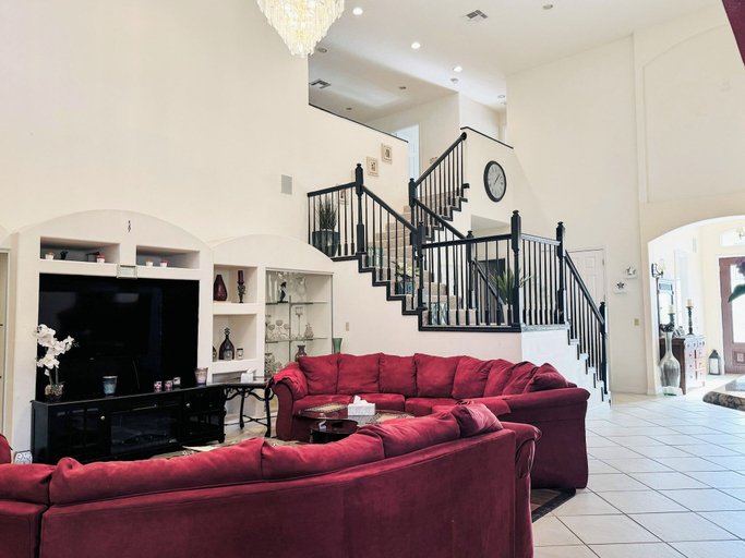 Interior 3, SamAria, Volusia