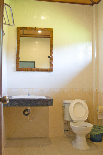 Bathroom 3, Lanta White Rock, Ko Lanta