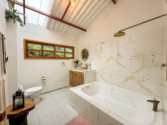 Bathroom 2, El Nido Andino, Cachipay