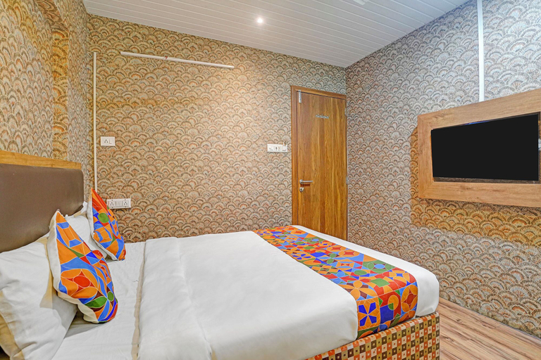Room 2, Via Maahi Residency, Mumbai Suburban