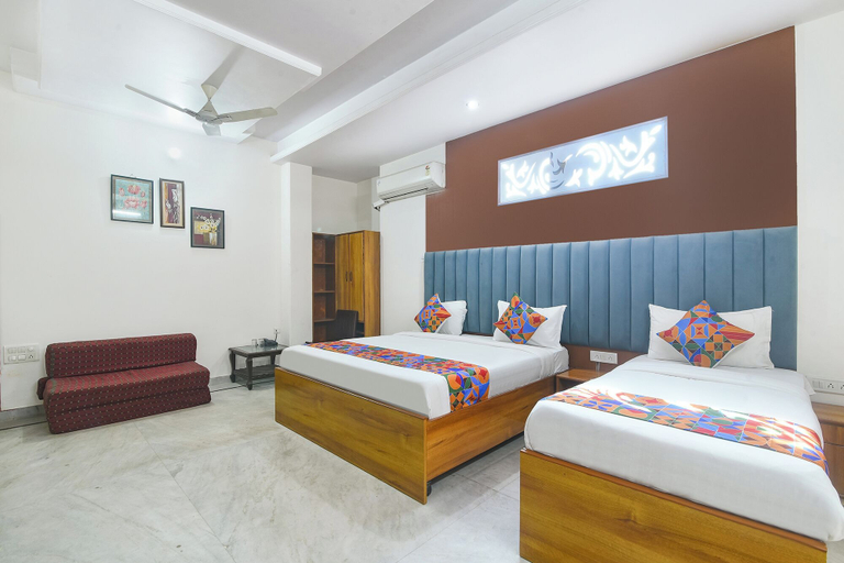 Room 2, Via Mansarovar Palace, Jaipur