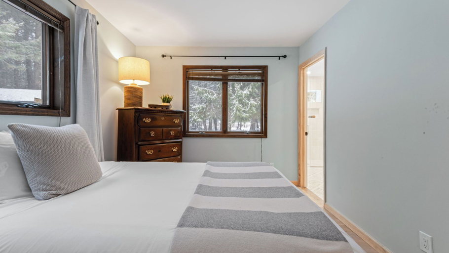 Interior 5, Catskills Mountain Home Near Windham w/ Fireplace & Open Living Deer Run Lodge by Avantstay, Greene
