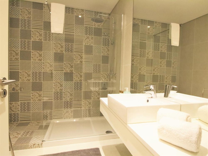 Bathroom 4, DOURO Apartments - S. Miguel, Porto